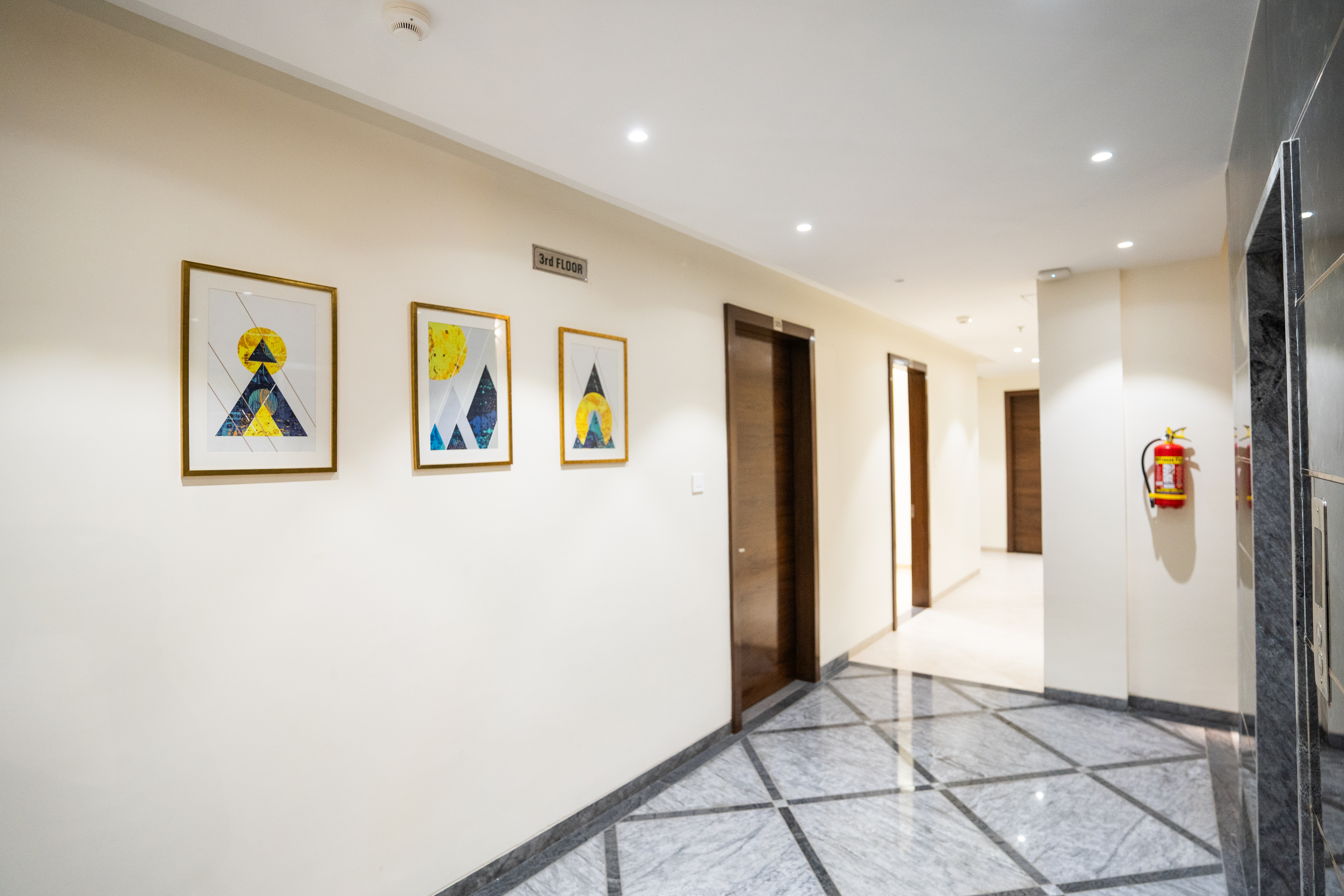 Best Hotel For Families In Bawadiya Kalan Bhopal | Hotel Janki Palace