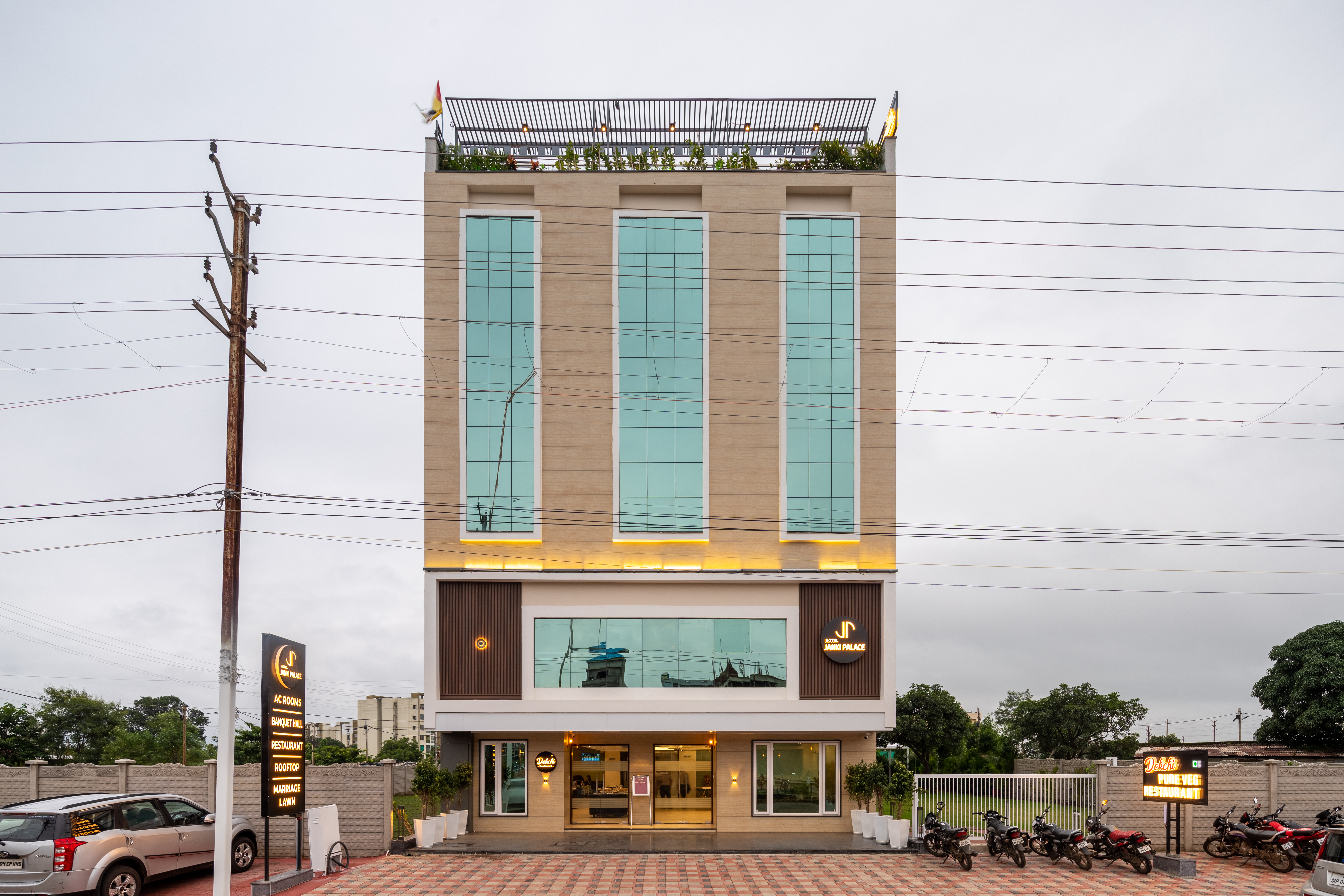 Best Outdoor Place For Birthday Party In Rohit Nagar | Best Outdoor Birthday Party Place In Rohit Nagar | Hotel Janki Palace