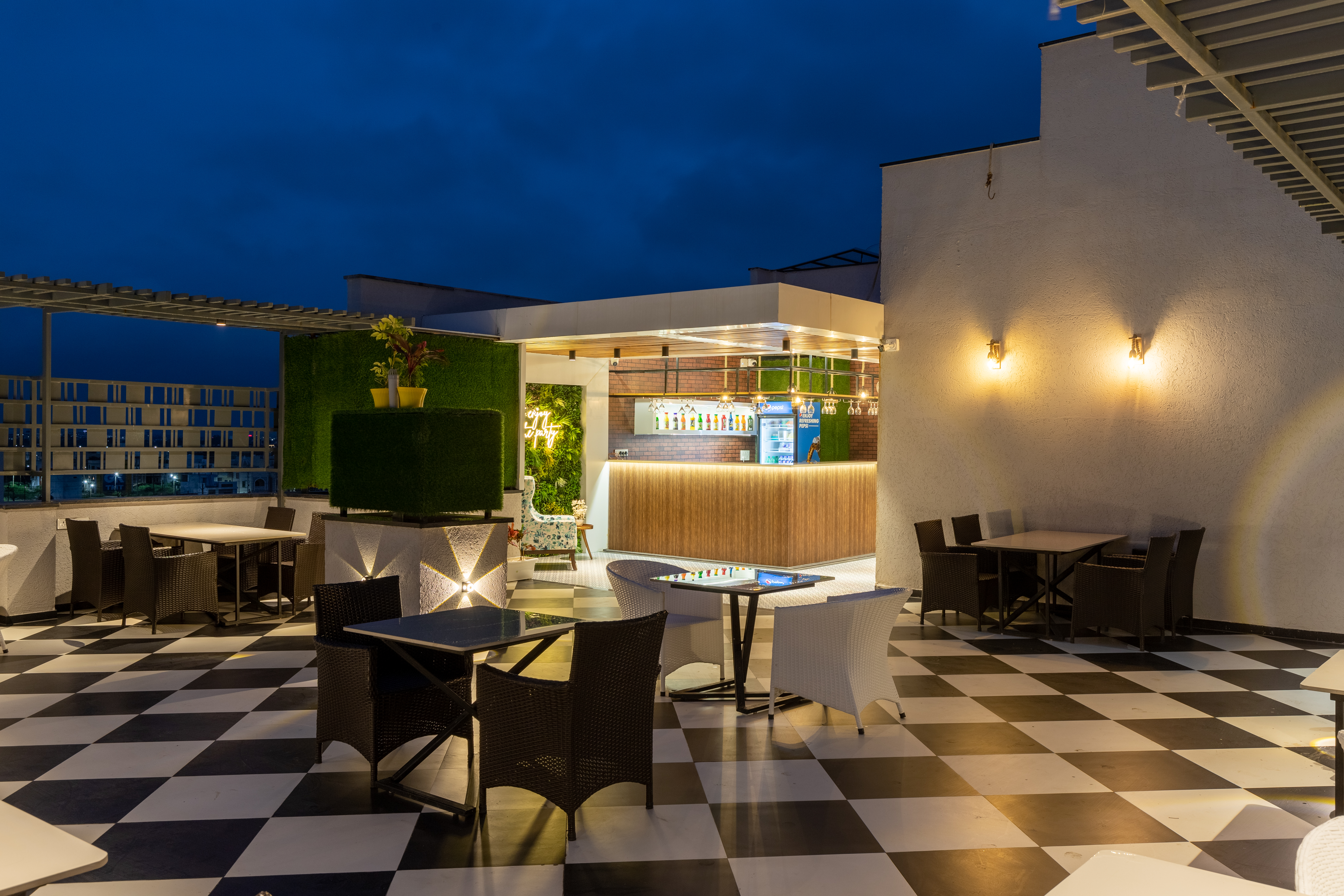 Best Outdoor Place For Birthday Party In Rohit Nagar | Best Outdoor Birthday Party Place In Rohit Nagar | Hotel Janki Palace